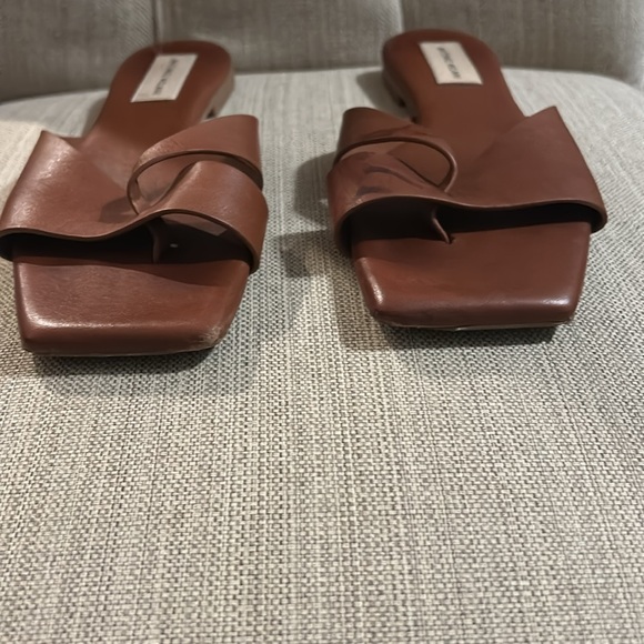 Antonio Melani flat sandals, in good condition. Classic color! - Picture 4 of 5